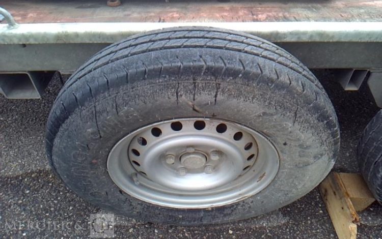 HUBIERE REMORQUE PORTE ENGIN 2T8  FE-431-SD