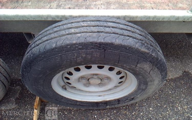 HUBIERE REMORQUE PORTE ENGIN 2T8  FE-431-SD