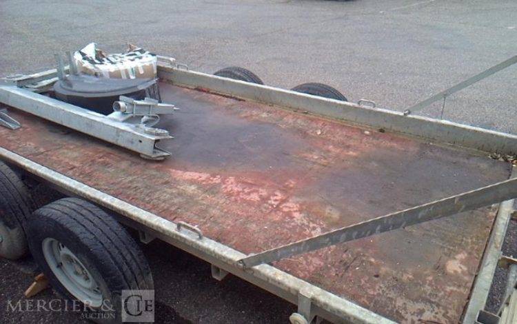 HUBIERE REMORQUE PORTE ENGIN 2T8  FE-431-SD