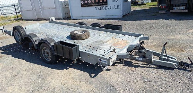 HUBIERE REMORQUE PORTE VOITURE 1T65  FE-941-EJ
