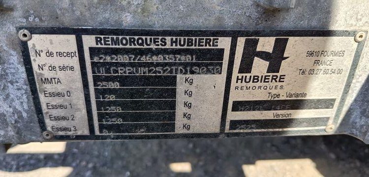 HUBIERE REMORQUE PORTE VOITURE 1T65  FE-941-EJ