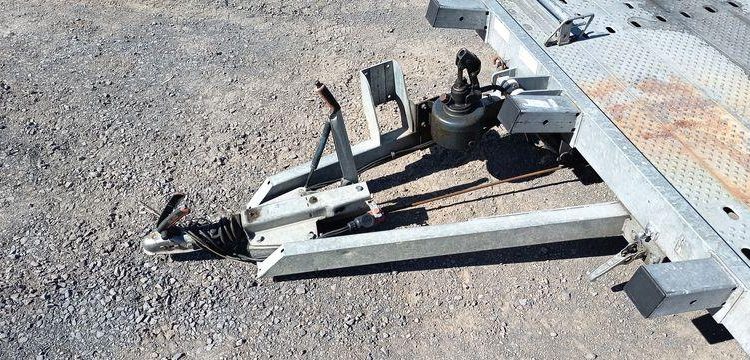 HUBIERE REMORQUE PORTE VOITURE 1T65  FE-941-EJ