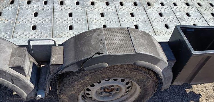 HUBIERE REMORQUE PORTE VOITURE 1T65  FE-941-EJ
