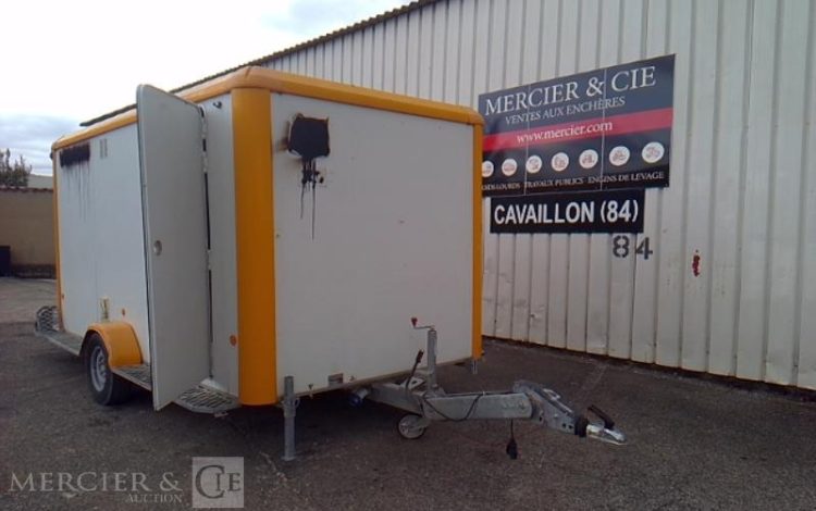 CNSE ABRIS CHANTIER 9M2 ISOLE + WC  FF-043-TC