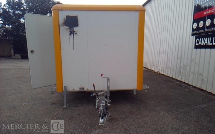 CNSE ABRIS CHANTIER 9M2 ISOLE + WC  FF-043-TC