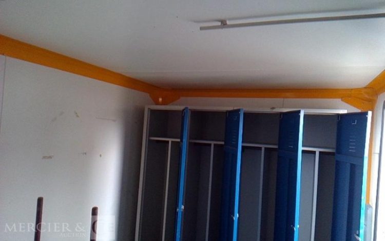 CNSE ABRIS CHANTIER 9M2 ISOLE + WC  FF-043-TC