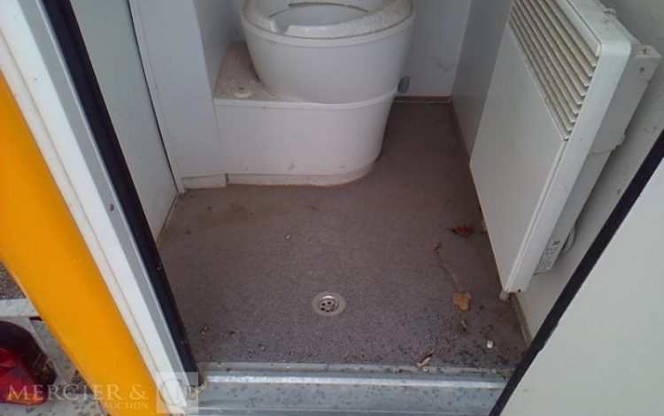 CNSE ABRIS CHANTIER 9M2 ISOLE + WC  FF-043-TC