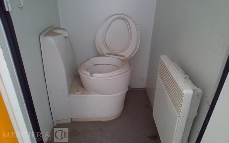 CNSE ABRIS CHANTIER 9M2 ISOLE + WC  FF-043-TC