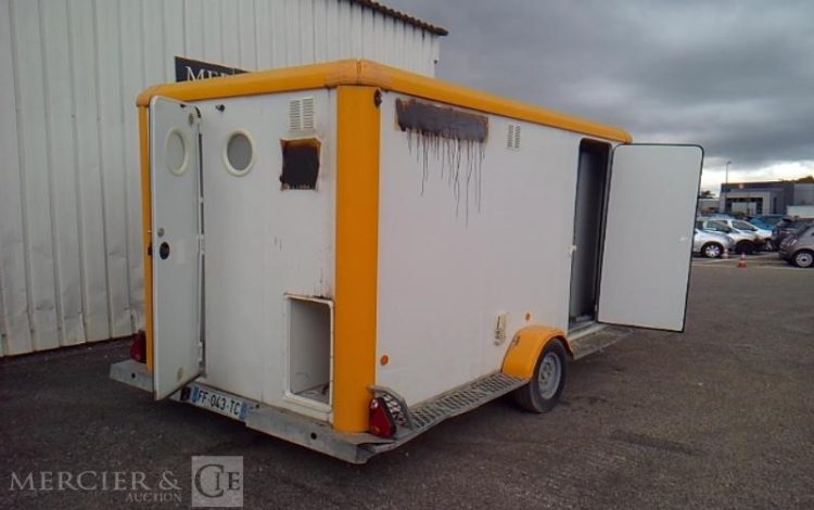 CNSE ABRIS CHANTIER 9M2 ISOLE + WC  FF-043-TC