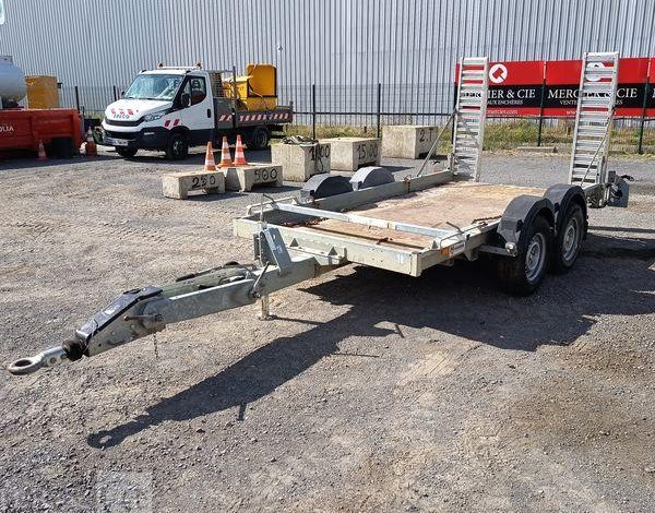 HUBIERE REMORQUE PORTE ENGIN 2T8  FG-213-DT