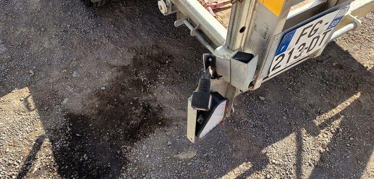 HUBIERE REMORQUE PORTE ENGIN 2T8  FG-213-DT