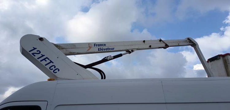 RENAULT MASTER NACELLE FRANCE ELEVATEUR 12 M 1147 HEURES  DIESEL – 151102 KMS – AN 2019 BLANC FK-669-GF