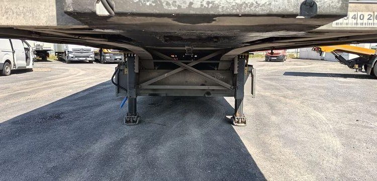 SCHMITZ SEMI ROMRQUE BACHEE NKS SCB S3T AVEC HAYON – 3 ESSIEUX  – PTAC 39 TONNES –  FL-487-CG