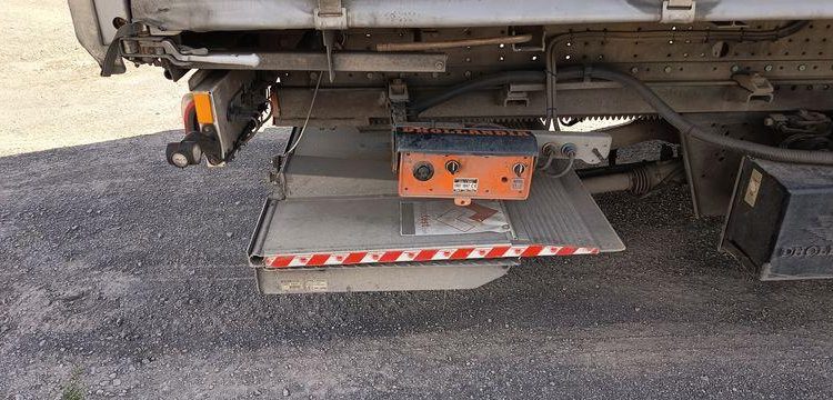 SCHMITZ SEMI ROMRQUE BACHEE NKS SCB S3T AVEC HAYON – 3 ESSIEUX  – PTAC 39 TONNES –  FL-487-CG