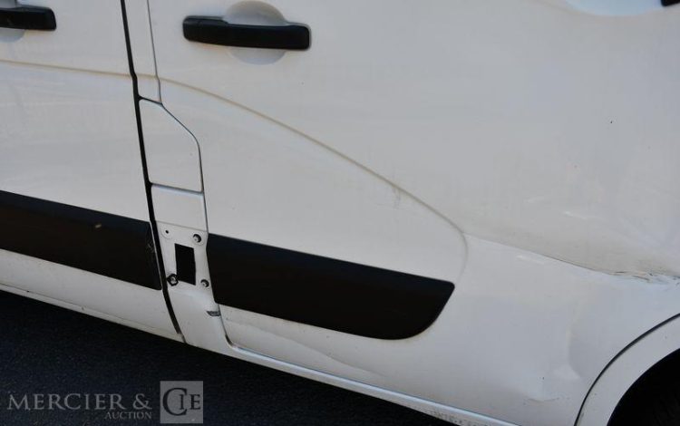 RENAULT MASTER F3300 L2H2 DCI 110 GRAND CONFORT BLANC FM-406-FZ