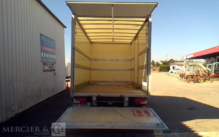 MERCEDES SPRINTER 516 CHASSIS CAB 43 CAISSE HAYON BLANC FW-153-FE
