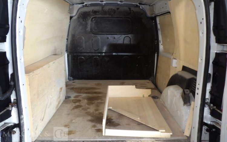 RENAULT KANGOO EXPRESS BLUEDCI 80 BLANC FW-311-VB