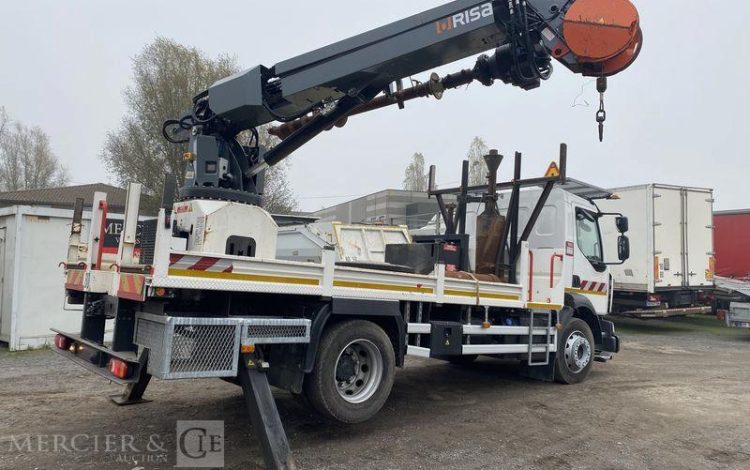 RENAULT CAMION FOREUSE + TARIERE GAMME D250 / DTI8 DIESEL – 4X2 – PTAC 13T BLANC FW-720-ZL