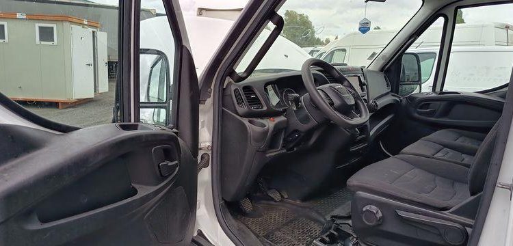 IVECO DAILY 6 CHASSIS CABINE PHASE 3 35C16 3,0D 16V 160CV AVEC CAISSE ET HAYON DIESEL BLANC GC-161-HL