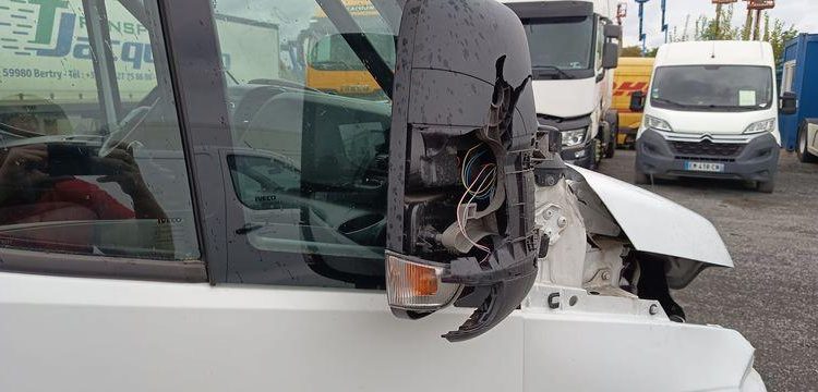 IVECO DAILY 6 CHASSIS CABINE PHASE 3 35C16 3,0D 16V 160CV AVEC CAISSE ET HAYON DIESEL BLANC GC-161-HL