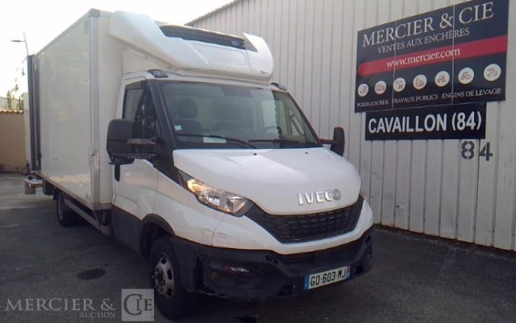 IVECO 35-160 CAISSE HAYON FRIGO BLANC GD-603-MJ