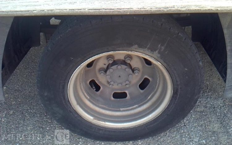 IVECO 35-160 CAISSE HAYON FRIGO BLANC GD-603-MJ