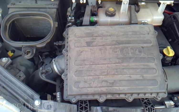 IVECO 35-160 CAISSE HAYON FRIGO BLANC GD-603-MJ