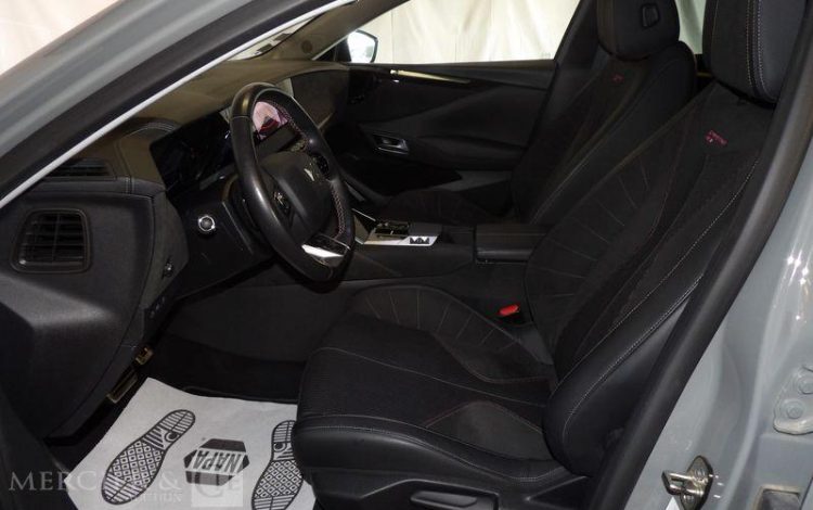 DS DS4 e-TENSE 1,6 HYBRID 225H 180CH PHEV 13,2KWH PERFORMANCE LINE PLUS BVA  GF-185-BF