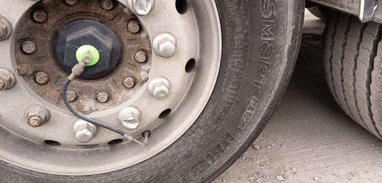 STAS BENNE A FERRAILLE 60M3 3 ESSIEUX SUSPENSIONS AIR  GF-757-WX