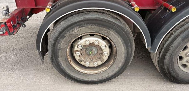 STAS BENNE A FERRAILLE 60M3 3 ESSIEUX SUSPENSIONS AIR  GF-757-WX