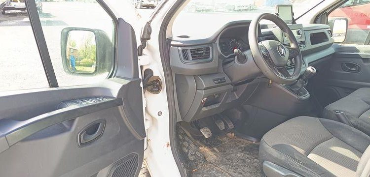 RENAULT TRAFFIC AVEC NACELLE KLUBB/KL21B – 9 M  DIESEL – 659 HEURES – 99031 KMS BLANC GG-759-DD