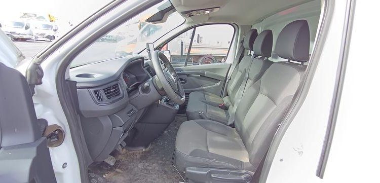 RENAULT TRAFFIC AVEC NACELLE KLUBB/KL21B – 9 M  DIESEL – 659 HEURES – 99031 KMS BLANC GG-759-DD