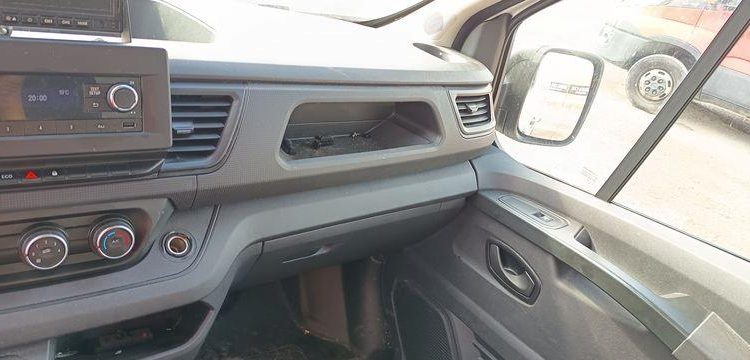RENAULT TRAFFIC AVEC NACELLE KLUBB/KL21B – 9 M  DIESEL – 659 HEURES – 99031 KMS BLANC GG-759-DD