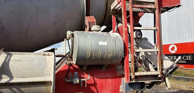 DEBUF SEMI BETONNIERE BM 12-36-2 2 ESSIEUX – PTAC 36 TONNES – ANNEE 2012  GK-847-FJ
