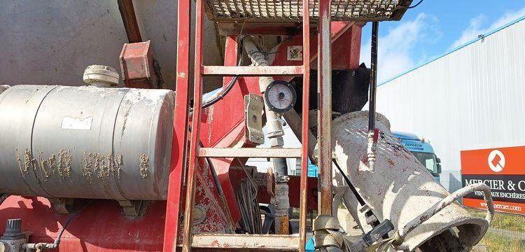 DEBUF SEMI BETONNIERE BM 12-36-2 2 ESSIEUX – PTAC 36 TONNES – ANNEE 2012  GK-847-FJ