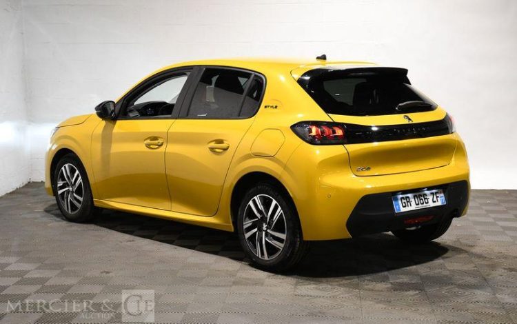 PEUGEOT 208 1.2 PURETECH 75ch STYLE JAUNE GR-066-ZF