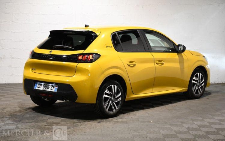 PEUGEOT 208 1.2 PURETECH 75ch STYLE JAUNE GR-066-ZF