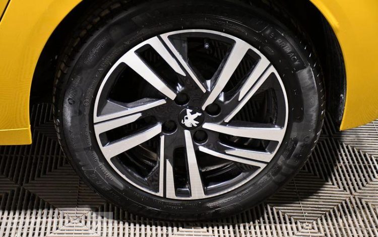 PEUGEOT 208 1.2 PURETECH 75ch STYLE JAUNE GR-066-ZF