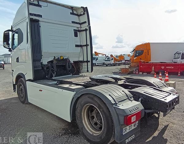 IVECO S WAY AS44S 480 CH – PTRA : 44 TONNES – DIESEL – 132116 KMS – ANNEE 2021 BLANC GR-311-WB