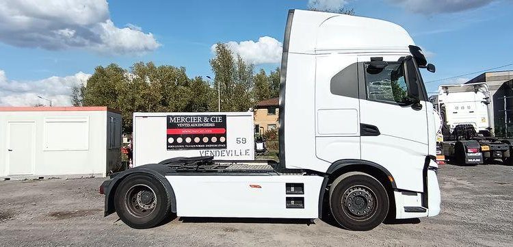 IVECO S WAY AS44S 480 CH – PTRA : 44 TONNES – DIESEL – 132116 KMS – ANNEE 2021 BLANC GR-311-WB