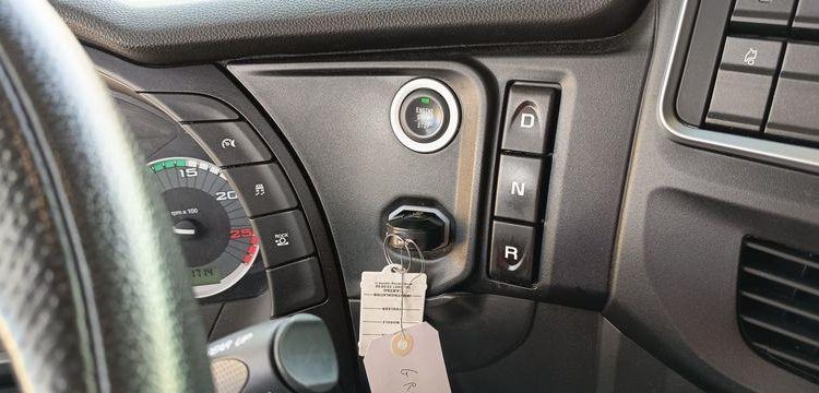 IVECO S WAY AS44S 480 CH – PTRA : 44 TONNES – DIESEL – 132116 KMS – ANNEE 2021 BLANC GR-311-WB