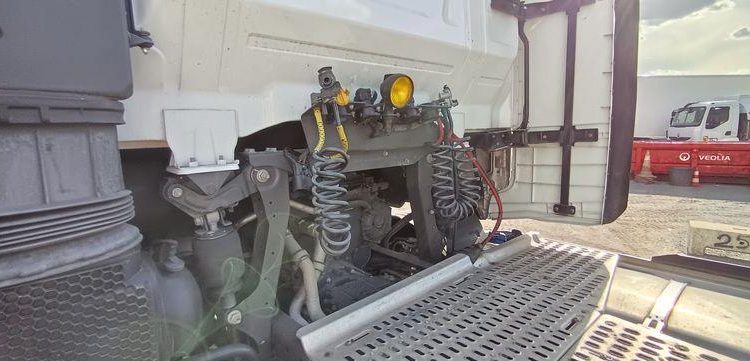 IVECO S WAY AS44S 480 CH – PTRA : 44 TONNES – DIESEL – 132116 KMS – ANNEE 2021 BLANC GR-311-WB