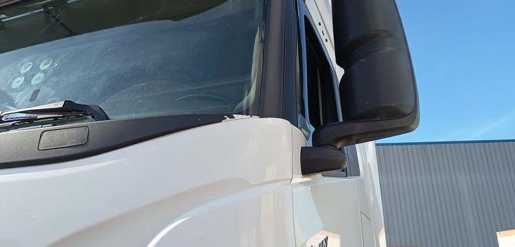 IVECO S WAY AS44S 480 CH – PTRA : 44 TONNES – DIESEL – 132116 KMS – ANNEE 2021 BLANC GR-311-WB