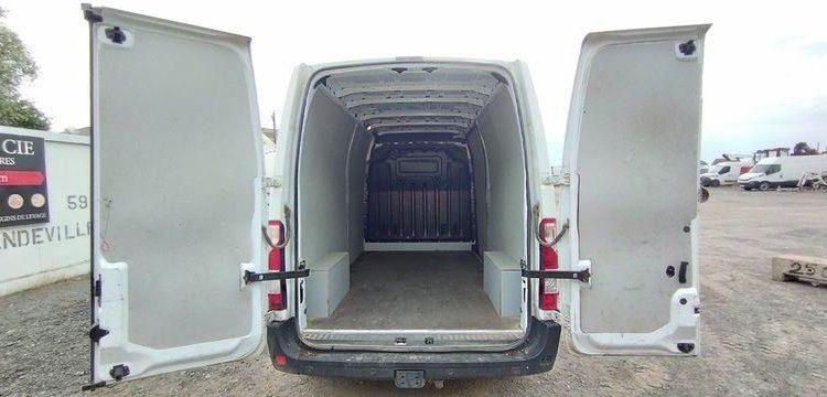 RENAULT MASTER 3 L3H2 2,3DCI 16V 150 CV – DIESEL – 113771 KMS – ANNEE 2023 BLANC GT-142-JY