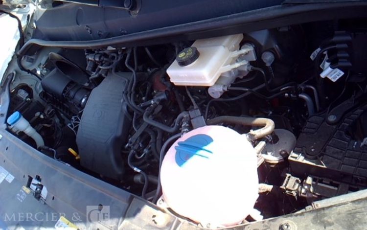 VOLKSWAGEN CRAFTER VAN 3T5 TDI 177CV AMBULANCE BLANC GT-966-QE