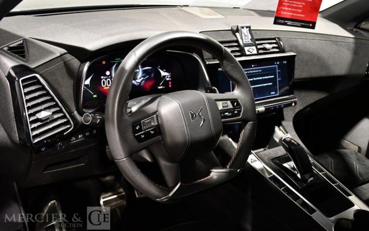 DS DS7 e-TENSE 225 PERFORMANCE LINE + EAT 4×2 GRIS GW-421-YW
