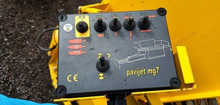 MALAVASI MINI FINISSEUR ROUTIER PAVIJET MG7 A TRAJET AVANT  MG723
