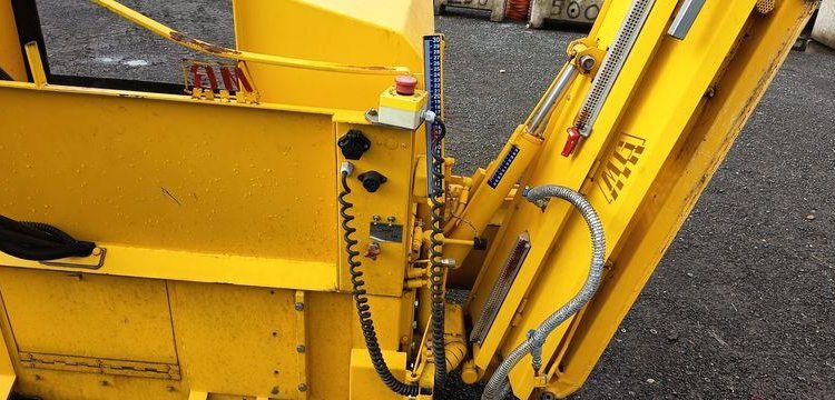 MALAVASI MINI FINISSEUR ROUTIER PAVIJET MG7 A TRAJET AVANT  MG723
