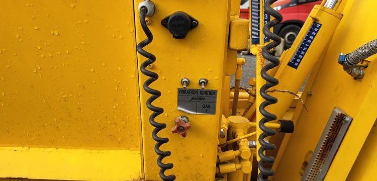 MALAVASI MINI FINISSEUR ROUTIER PAVIJET MG7 A TRAJET AVANT  MG723