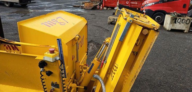 MALAVASI MINI FINISSEUR ROUTIER PAVIJET MG7 A TRAJET AVANT  MG723